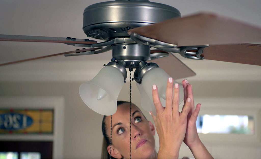 What to Do When Your Ceiling Fan Works but the Light Does Not插图