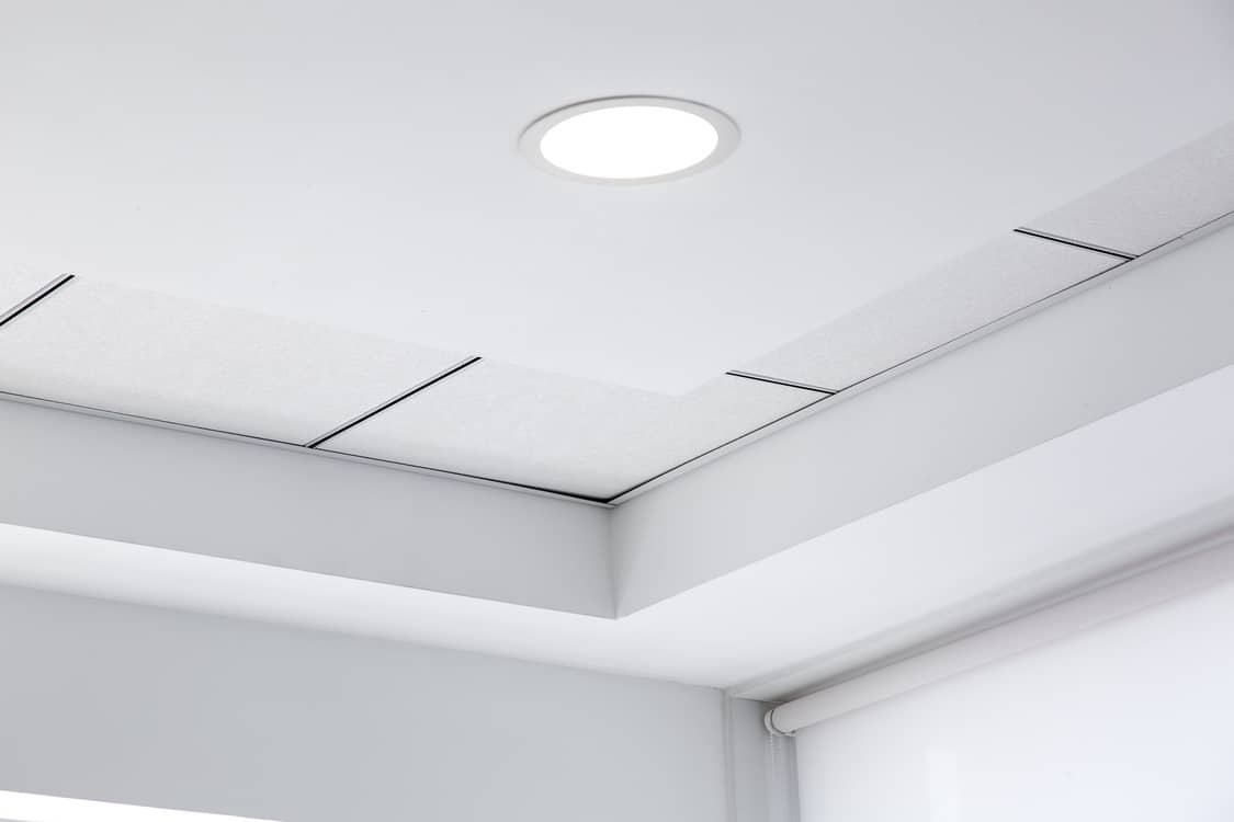 how to remove ceiling light cover no  screws