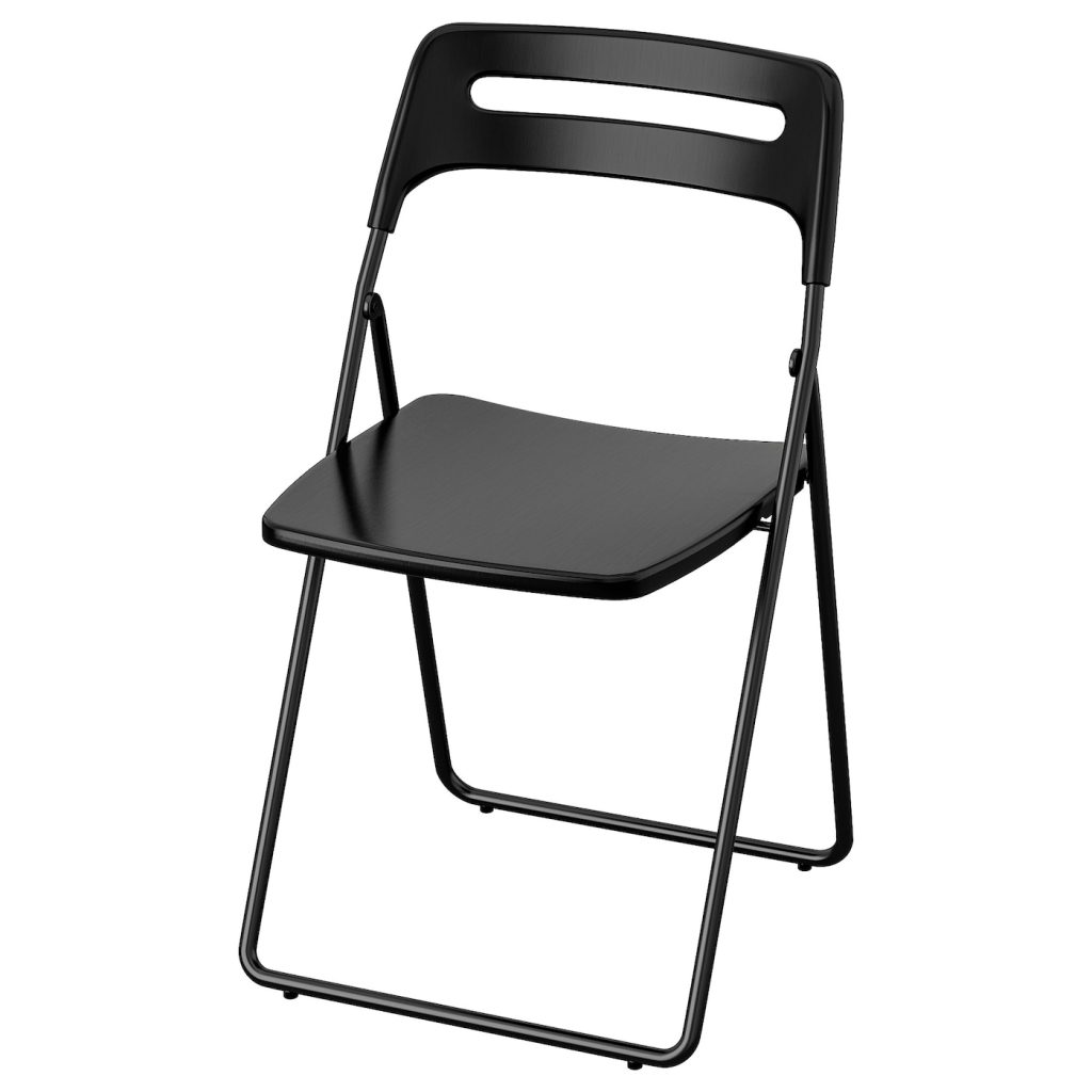 The Folding Chair Incident: An Unexpected Turn of Events