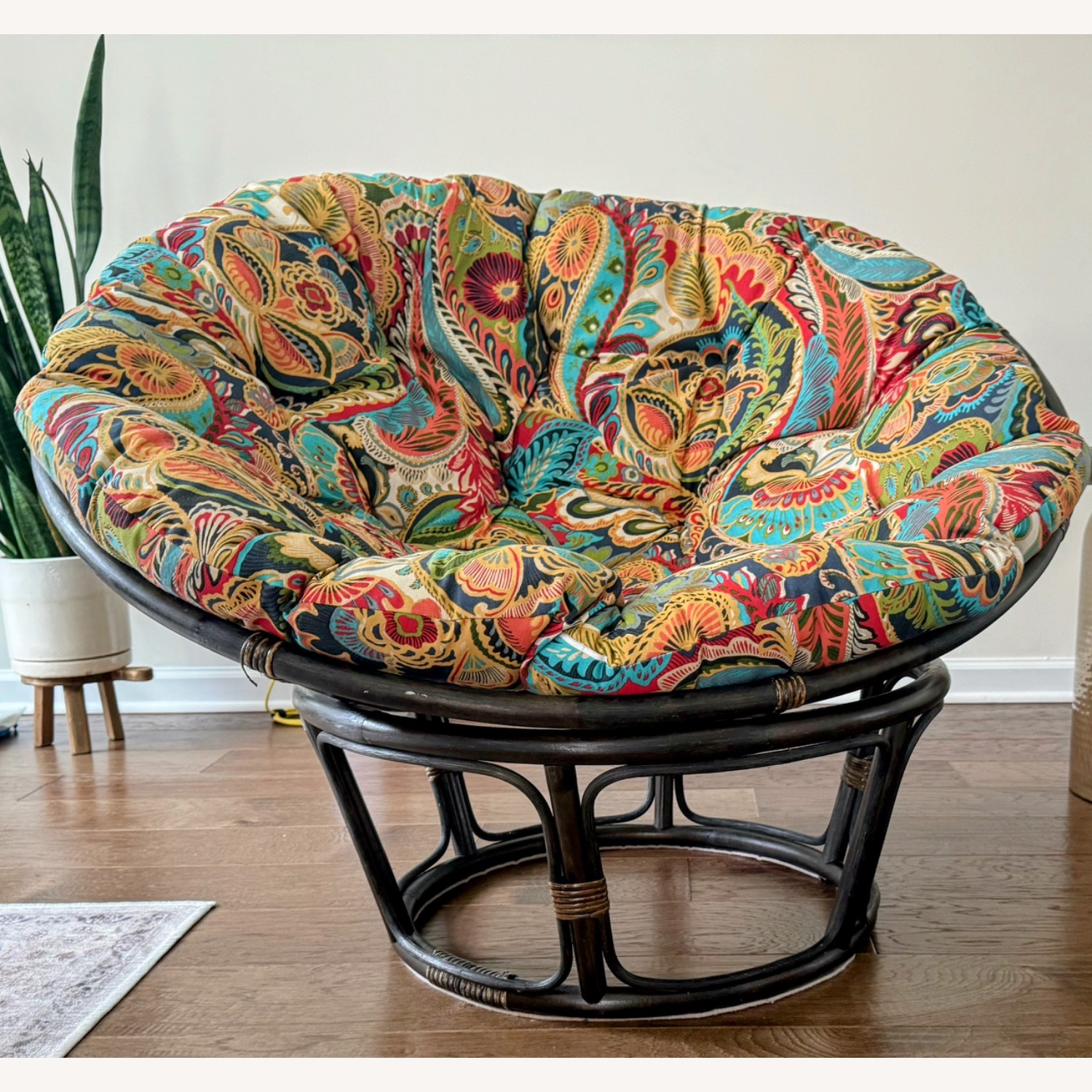 Discovering Comfort: The Pier One Papasan Chair Experience插图3