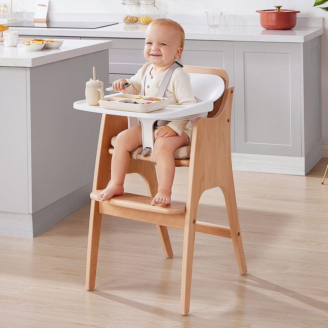 When Can Your Baby Safely Sit in a High Chair?缩略图